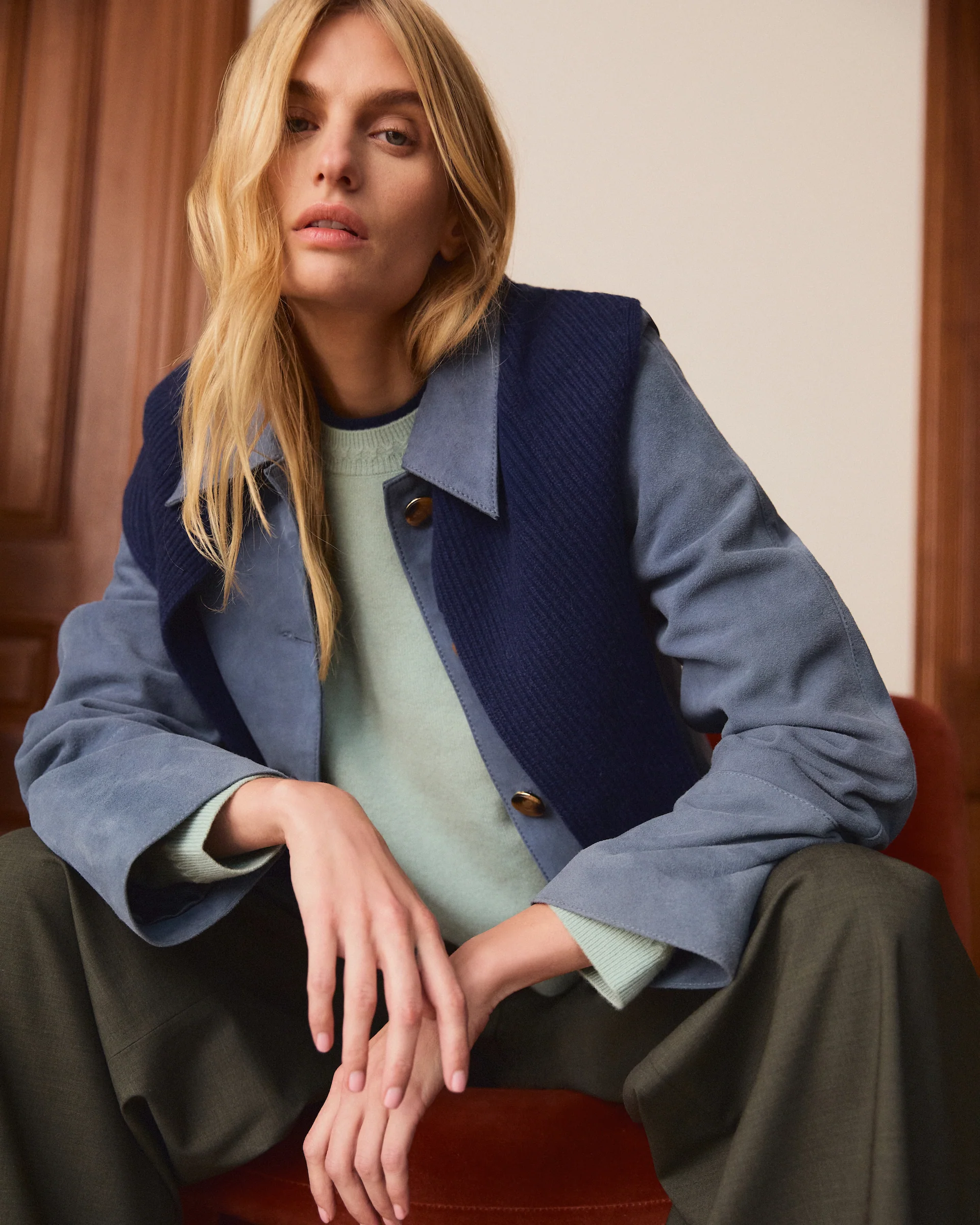 Silvia Cashmere Triangle Scarf - Image 3